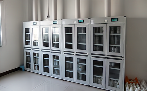 RFID阅读器和智能柜天线医疗药品管理解决方案